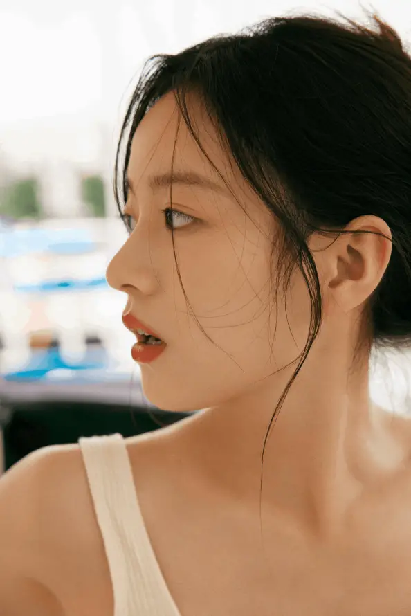 李华